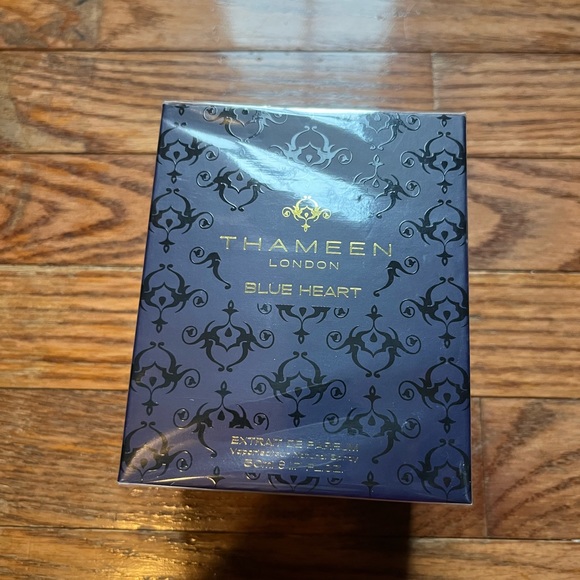 📍SOLD📍NEW. BLUE HEART. By Thameen. - Picture 7 of 7